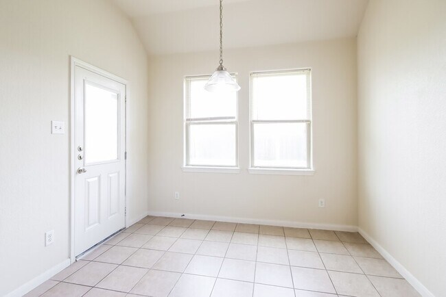 Building Photo - 3014 Rose Trace Dr