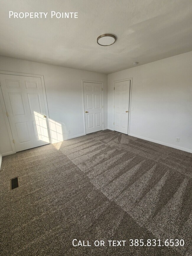 Building Photo - 1561 S 2000 W