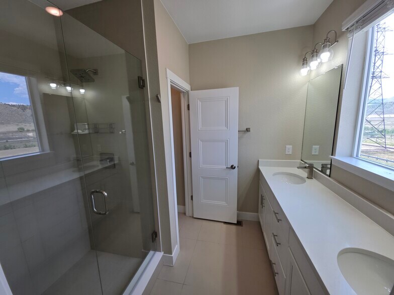 Master bath with double vanity and walk in shower - 2220 S McIntyre St