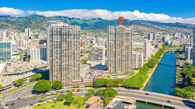 Building Photo - Firework & Harbor Views - Yacht Harbor Tower #1407 1 BD 1 BA 1 PRK