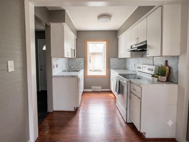 Building Photo - 2929 Burdette St