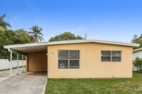 Building Photo - 550 NW 29th Terrace