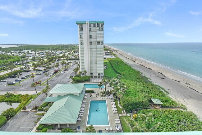 Building Photo - 9940 S Ocean Dr