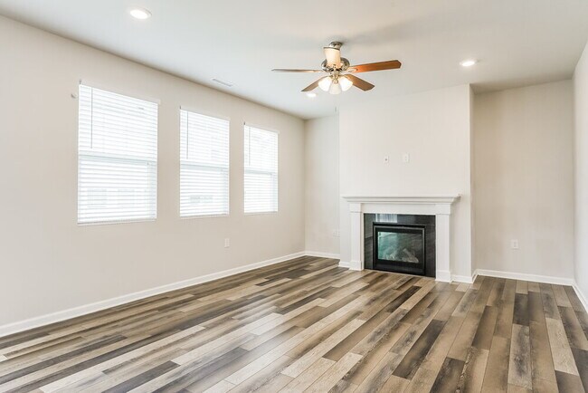 Building Photo - 534 Dawley Dr