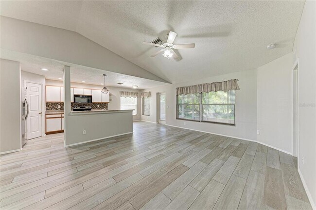 Building Photo - 11855 Dunster Ln