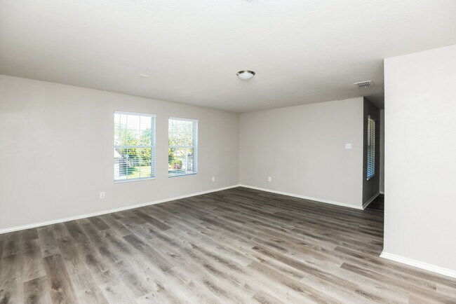 Building Photo - 1137 Browntop St