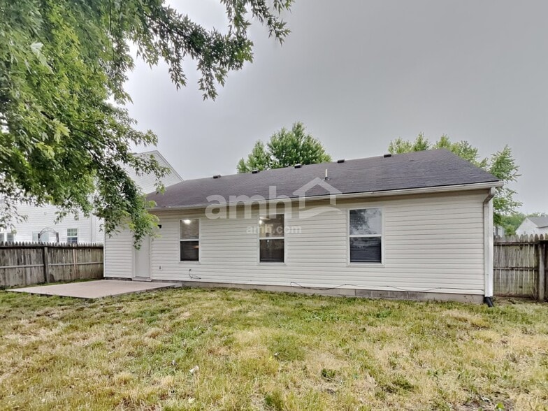 Building Photo - 414 Polaris Dr