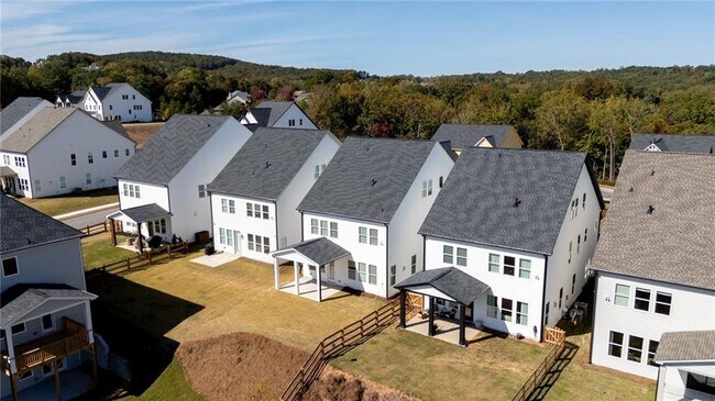 Building Photo - 1042 Winding Br Dr