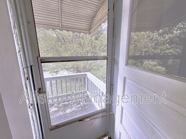 Building Photo - 6714 Worley Ave