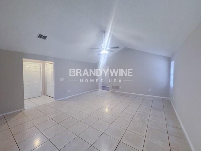 Building Photo - 2549 Jessica Ln