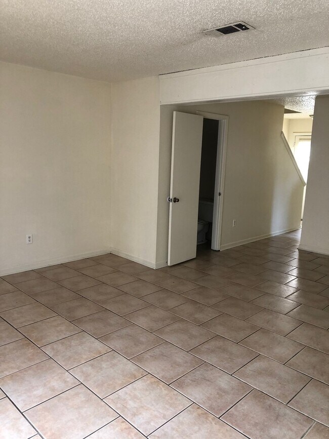 Building Photo - 1657 Starboard Dr