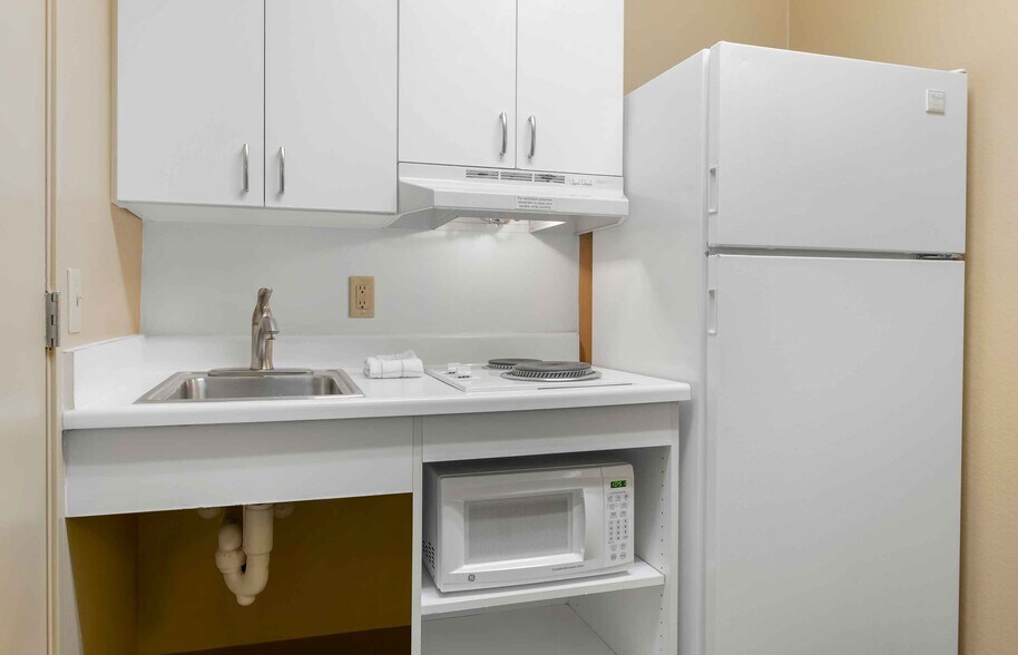 Building Photo - Furnished Studio-Jacksonville - Southside ...