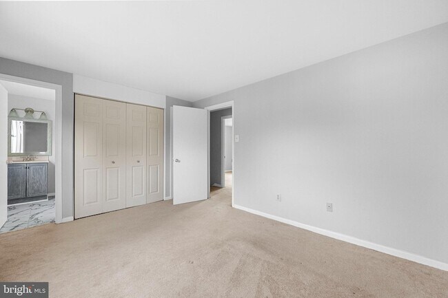 Building Photo - 9071 Loreleigh Way