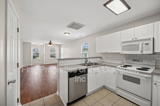 Building Photo - 1534 Tiana Way