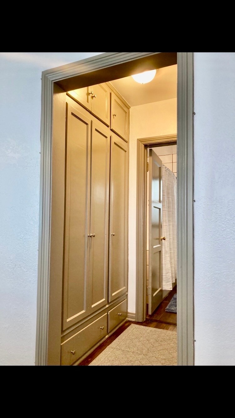 Building Photo - 3616 W Adams Blvd