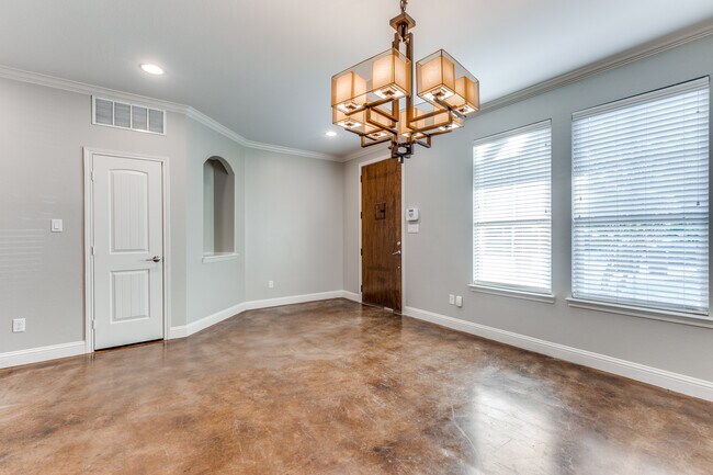 Building Photo - 3141 Greene Ave