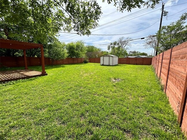 Building Photo - 6214 Haney Dr