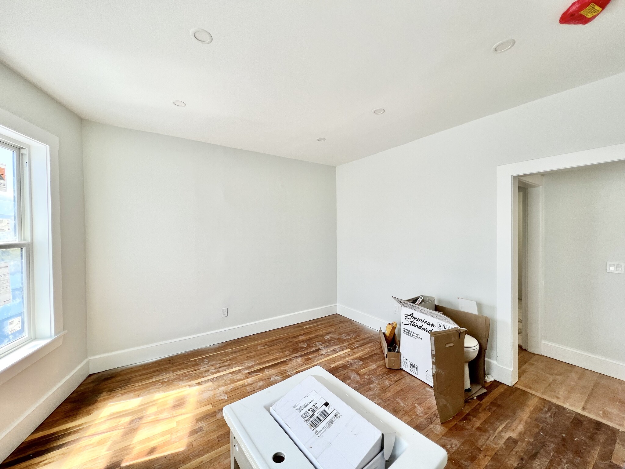 Building Photo - 79 Sydney St