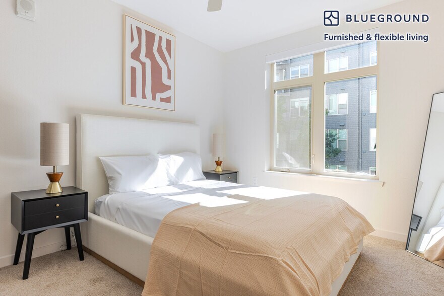 Building Photo - 650 E Capitol Ave