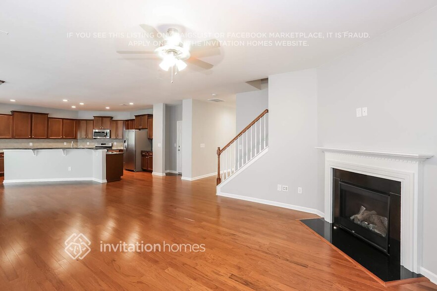 Building Photo - 10695 Sapphire Trail