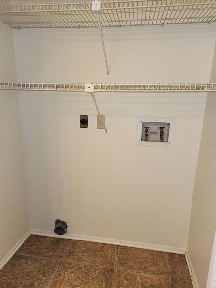 Building Photo - 3914 Gatewood Dr