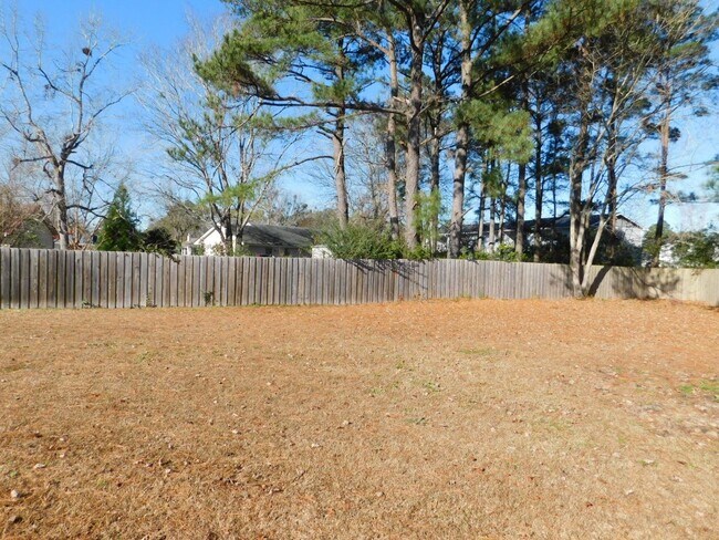 Building Photo - Charming Home in Havelock