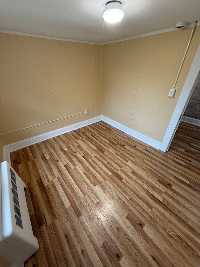 Building Photo - 231 Mansfield Ave