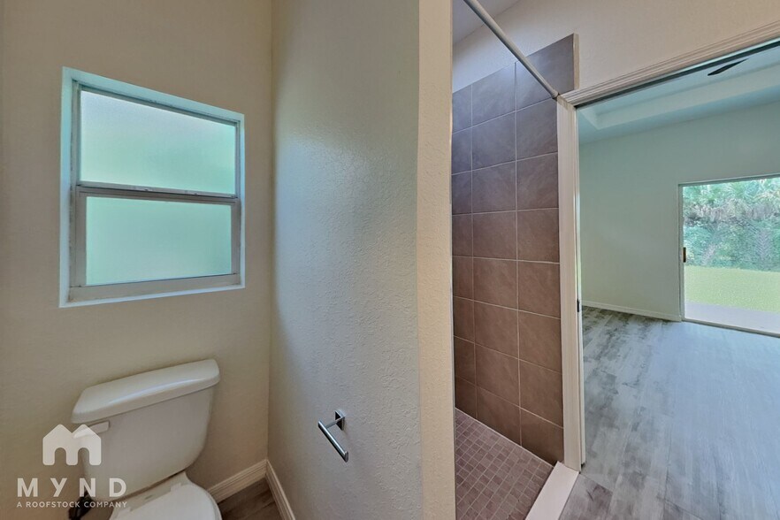 Building Photo - 7356 S Cameo Cir
