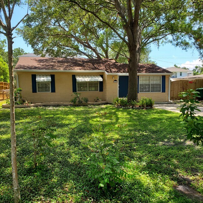 Building Photo - 3620 S Hesperides St