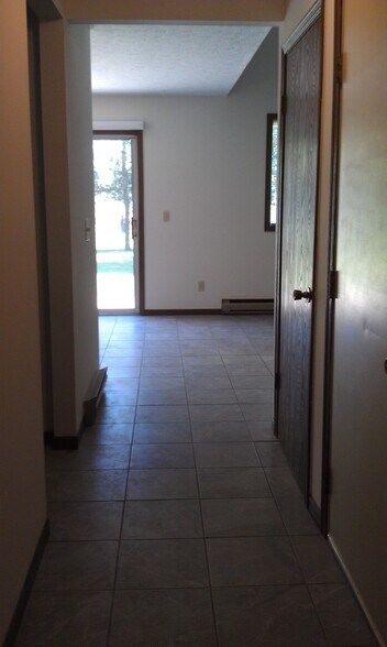 front door hallway - 1334 Spring Village Dr