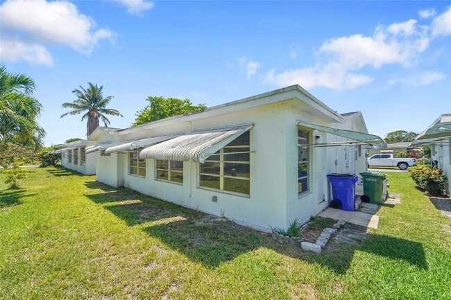 Building Photo - 7255 NW 8th Ct