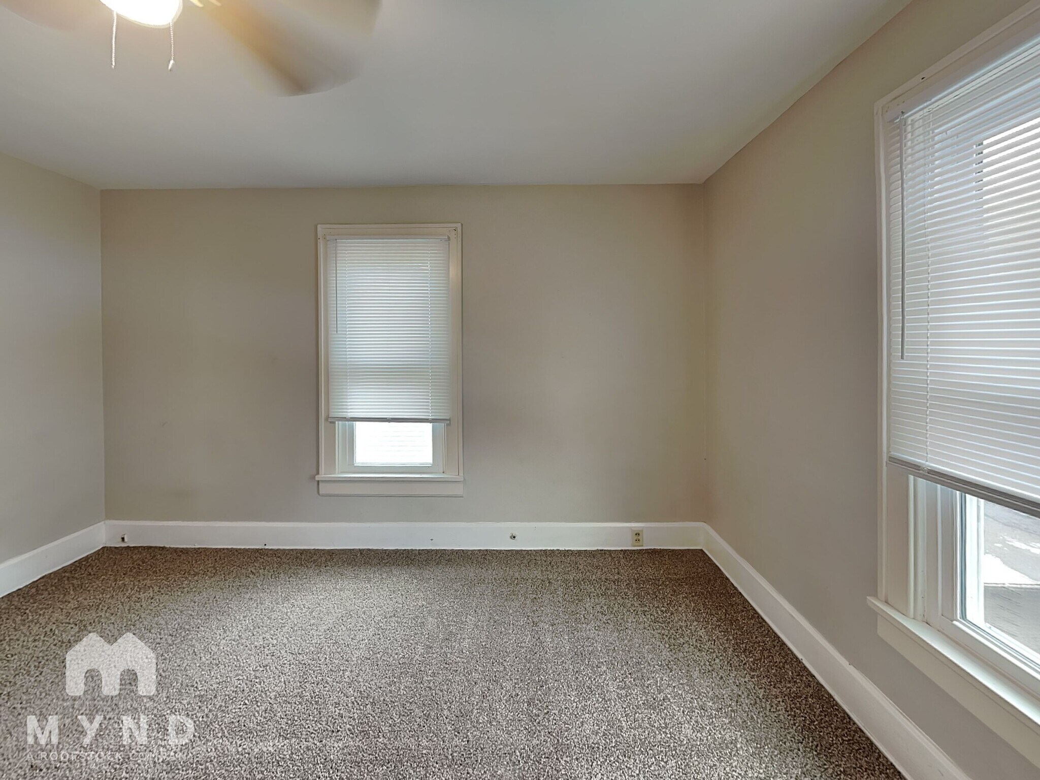 Building Photo - 215 Wilson Ave