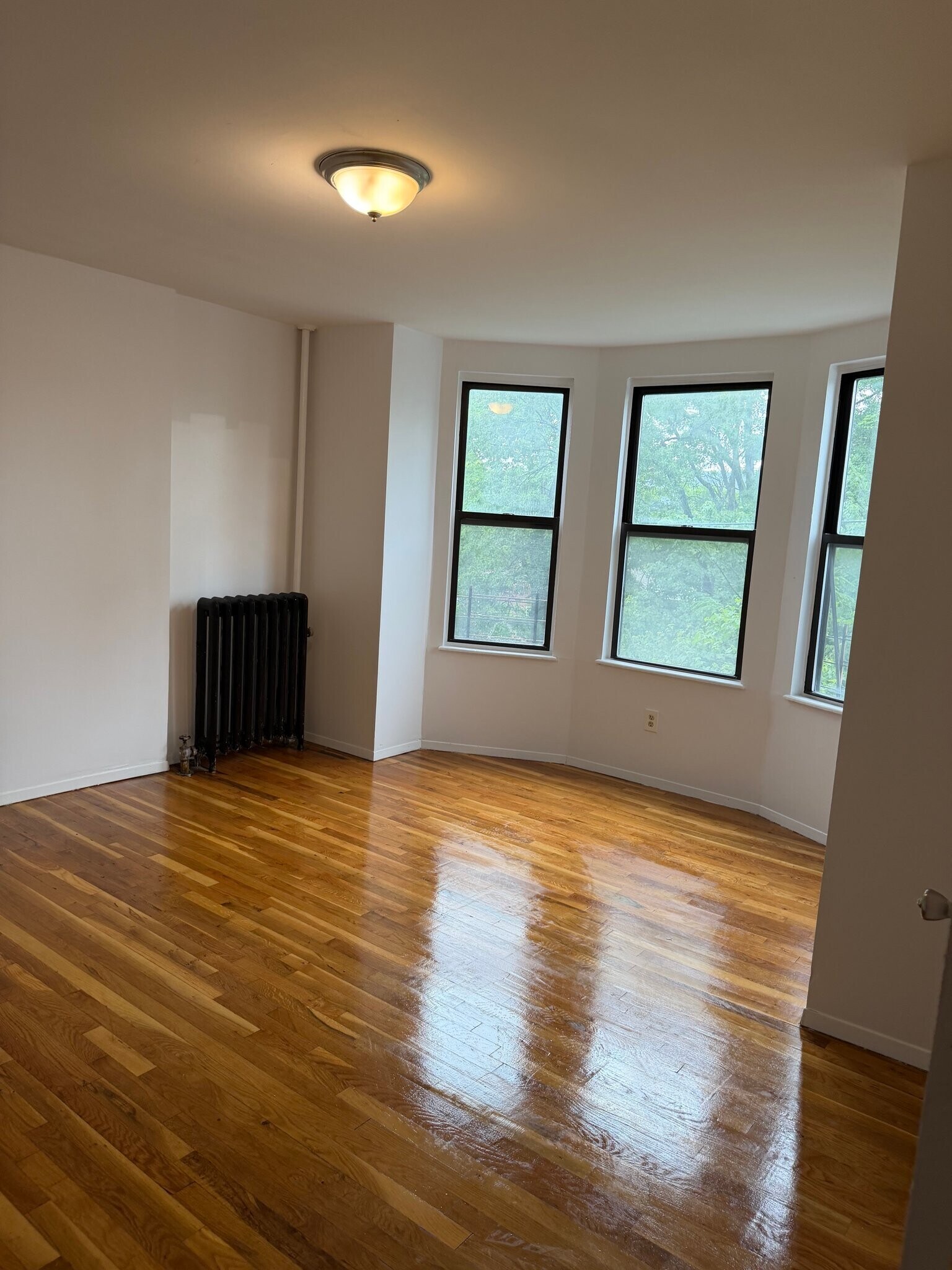 Building Photo - 312 Woodworth Ave