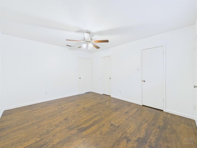 Building Photo - 1303 Hollow Creek Dr