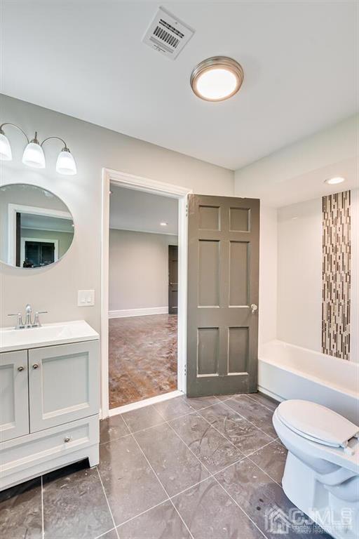 Building Photo - 55 Devon Rd