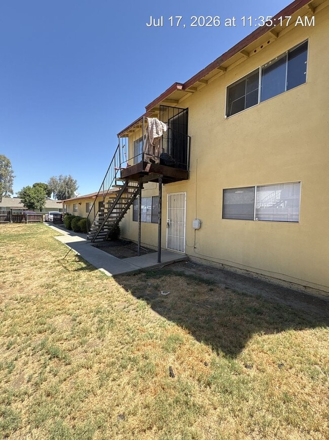 Building Photo - 81 E Hazelwood Dr