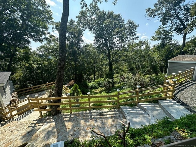 Building Photo - 22 Hemlock Trail