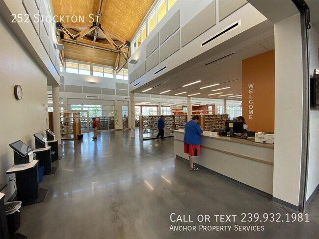 Building Photo - 252 Stockton St