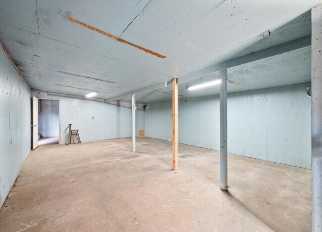 Building Photo - 35821 Military Rd S