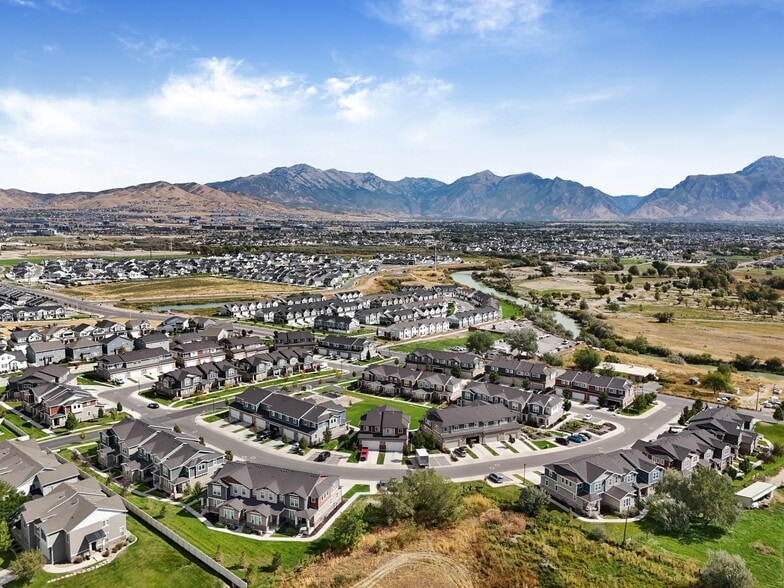 Building Photo - Jordan View Towns