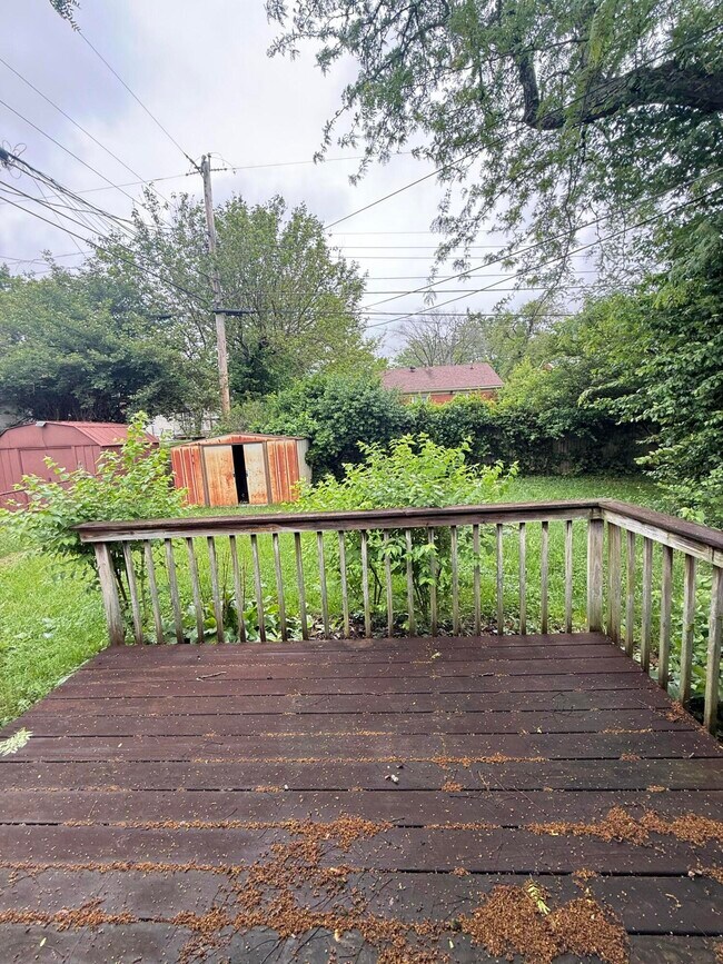 Building Photo - 2017 St Teresa Dr