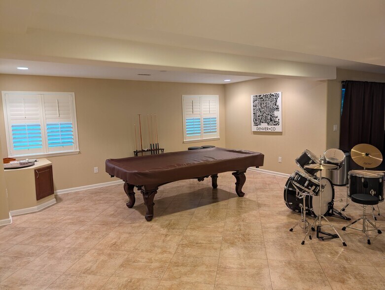 Building Photo - 12216 S Great Plain Way