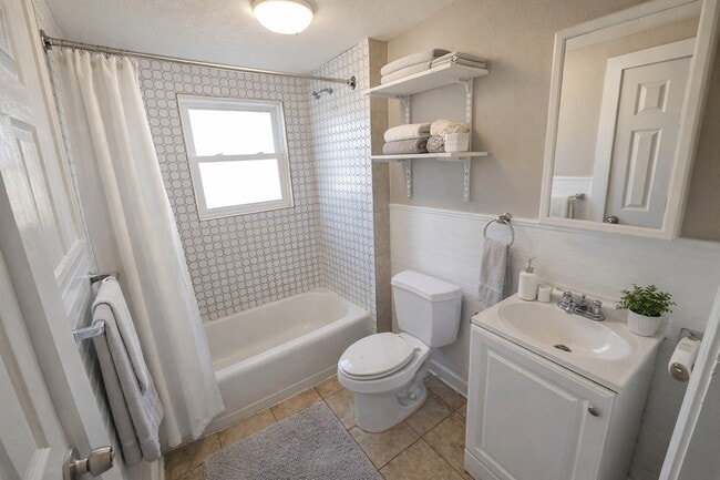 Building Photo - 5012 Avenue K Ave