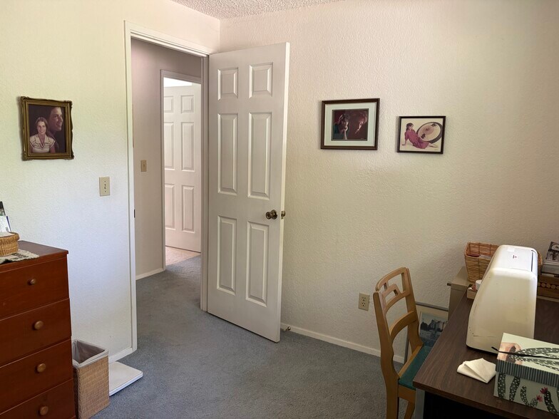 Bed 2 - 4917 36th Ave Ct