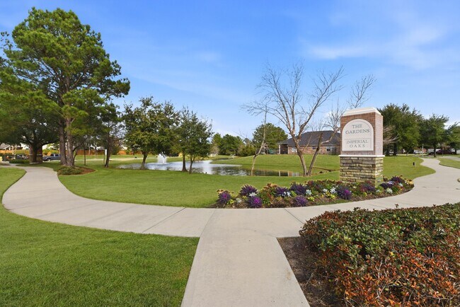 Building Photo - 31039 Sundance Woods Ct