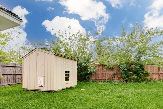 Building Photo - 5319 Ridgestone St