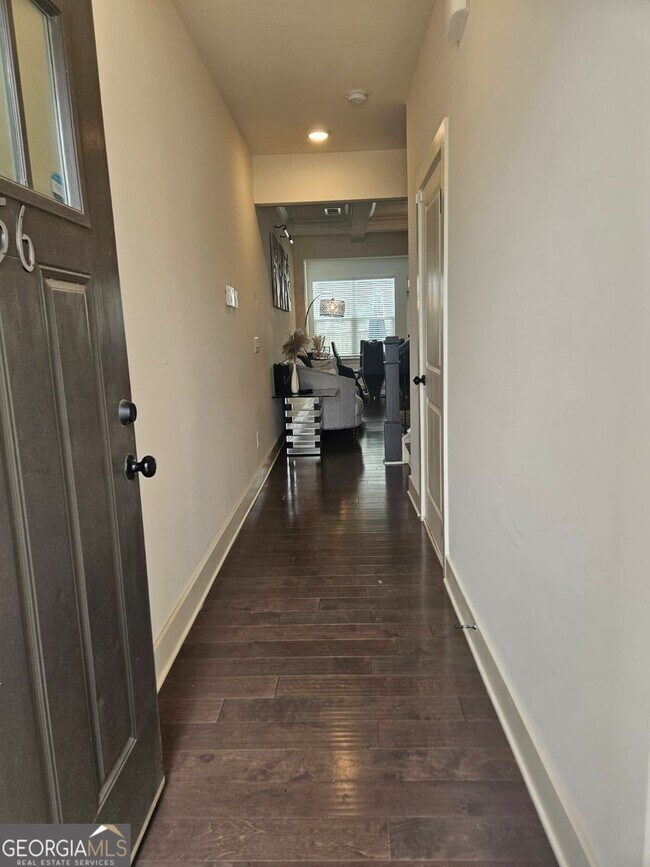 Building Photo - 56 Auburn Hls Dr