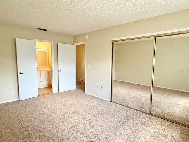Building Photo - 4562 Pheasant Run Dr