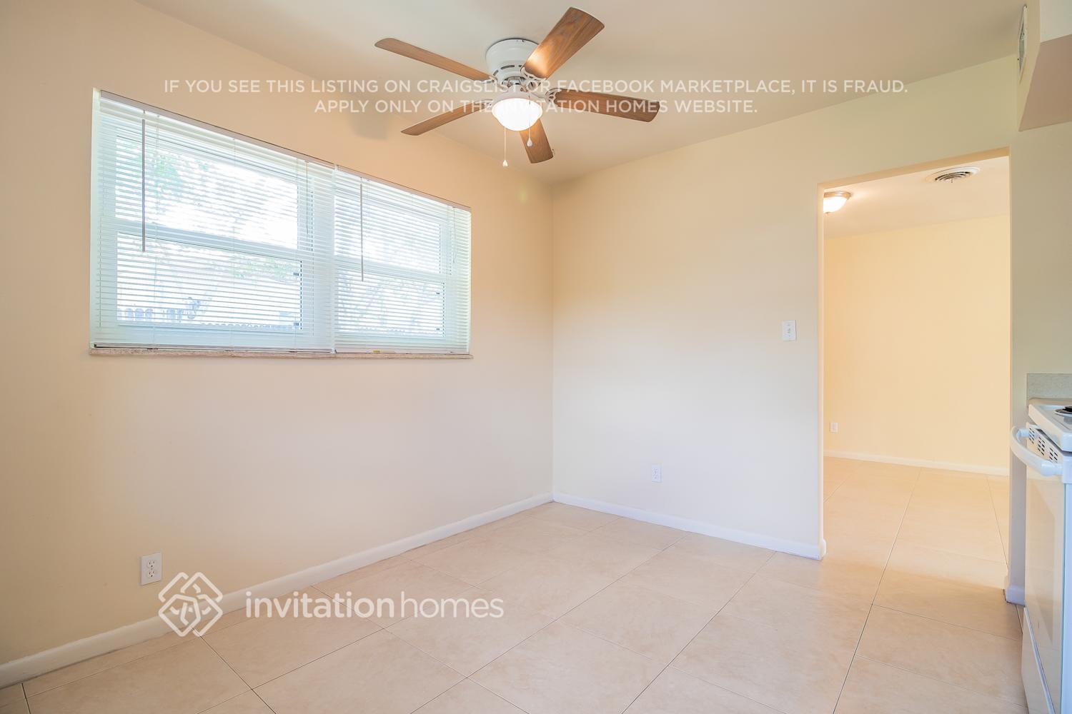 Building Photo - 610 Zinnia Dr