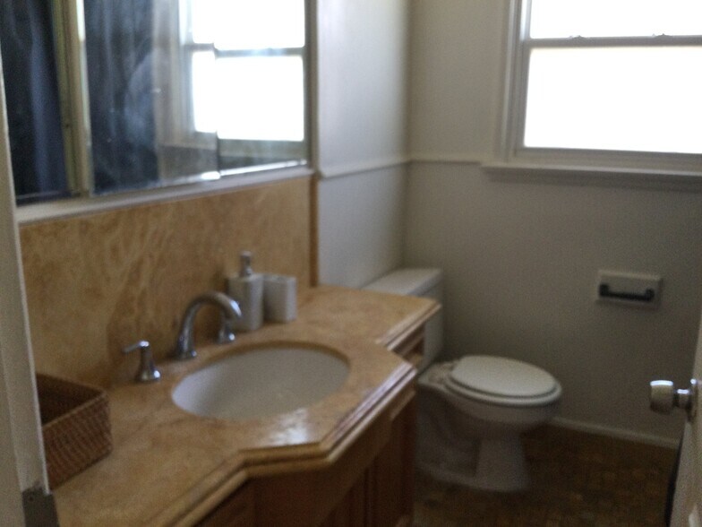 Building Photo - 20957 Community St